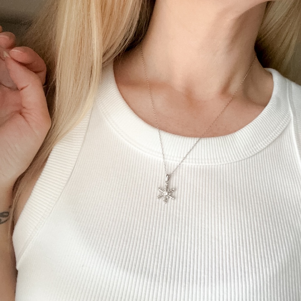 Sterling Silver Snowflake Pendant Necklace